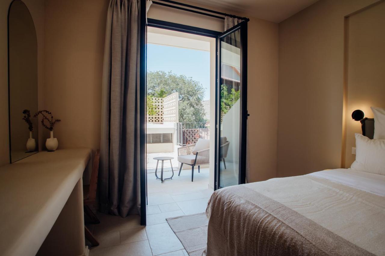 Thymises Boutique Hotel Какопетрия Экстерьер фото
